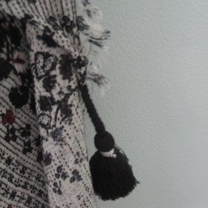 J. Jill Accessories - J. Jill black and white triangle scarf J. Jill Accessories - J. Jill black and white triangle scarf